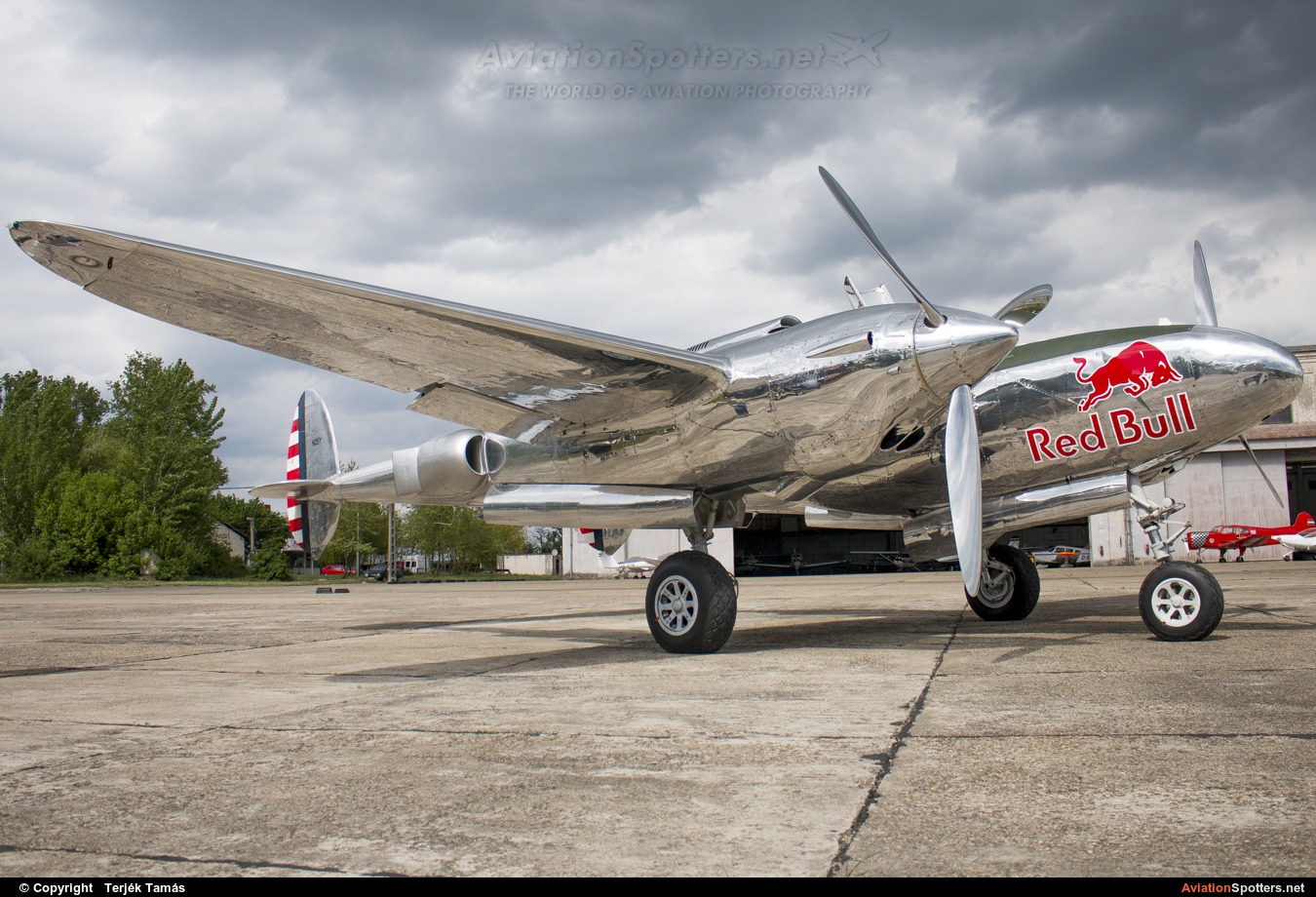 The Flying Bulls  -  P-38 Lightning  (N25Y) By Terjék Tamás (operator)