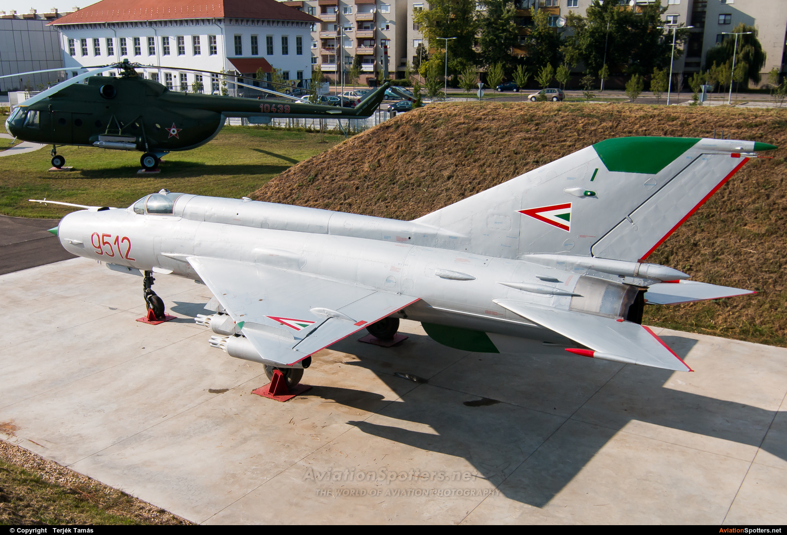 Hungary - Air Force  -  MiG-21MF  (9512) By Terjék Tamás (operator)