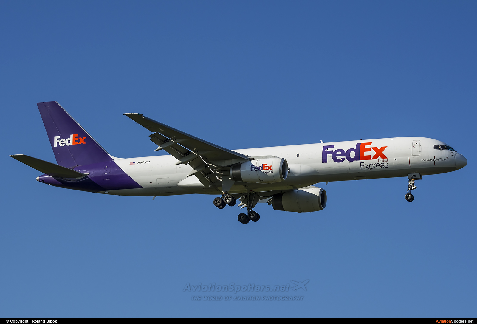FedEx Federal Express  -  757-200F  (N901FD) By Roland Bibók (Roland Bibok)