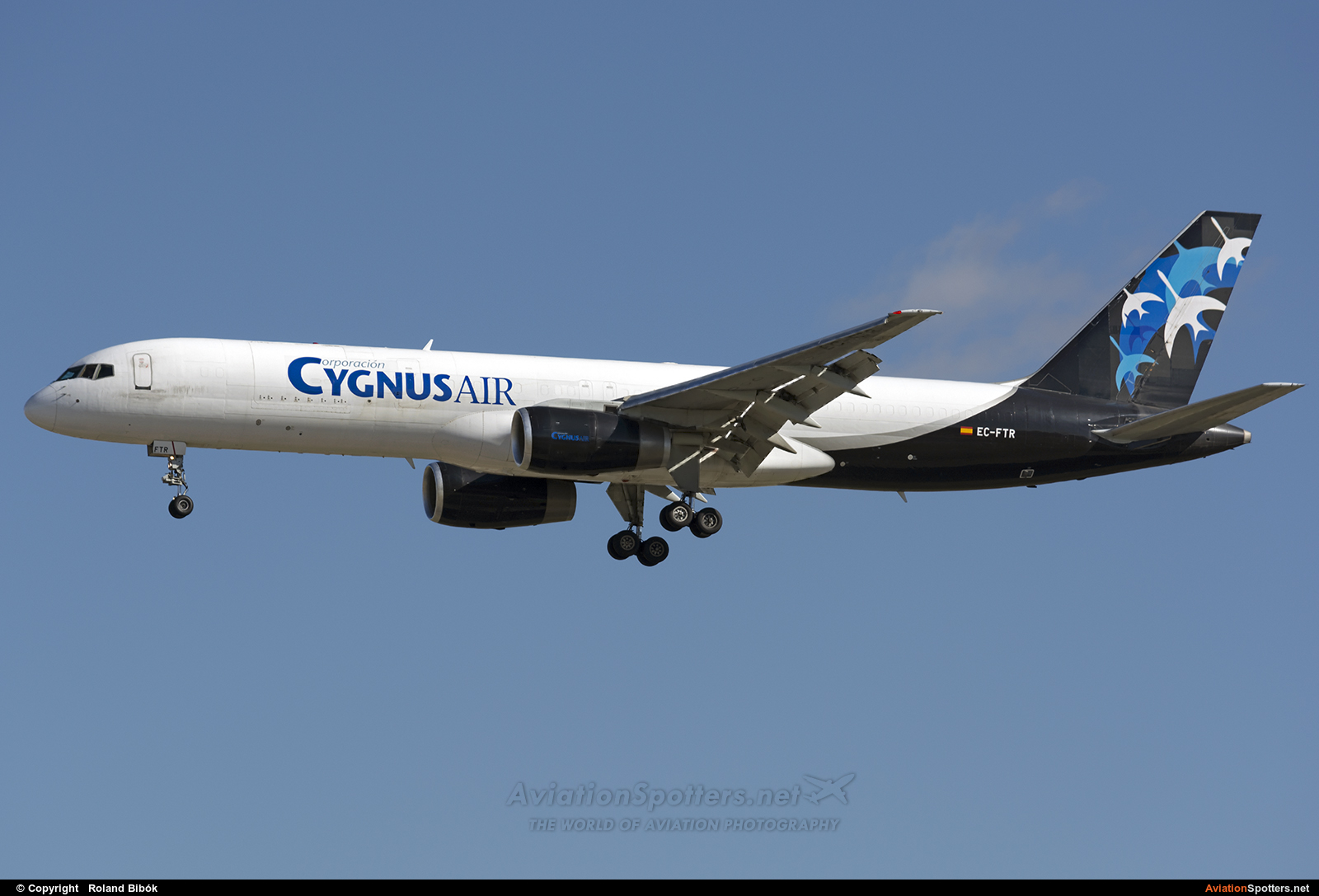 Cygnus Air  -  757-200F  (EC-FTR) By Roland Bibók (Roland Bibok)