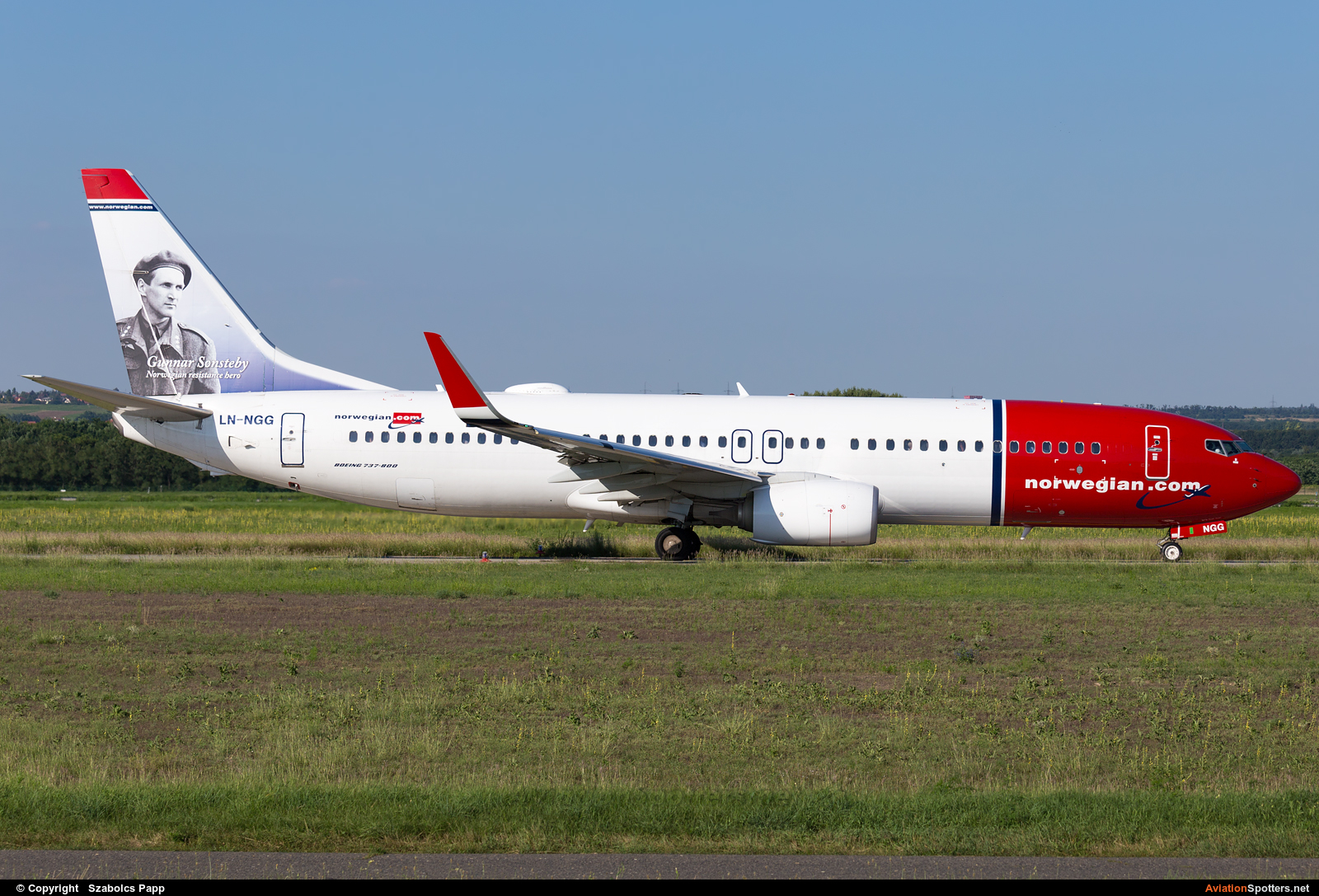 Norwegian Air Shuttle  -  737-800  (LN-NGG) By Szabolcs Papp (mr.szabi)