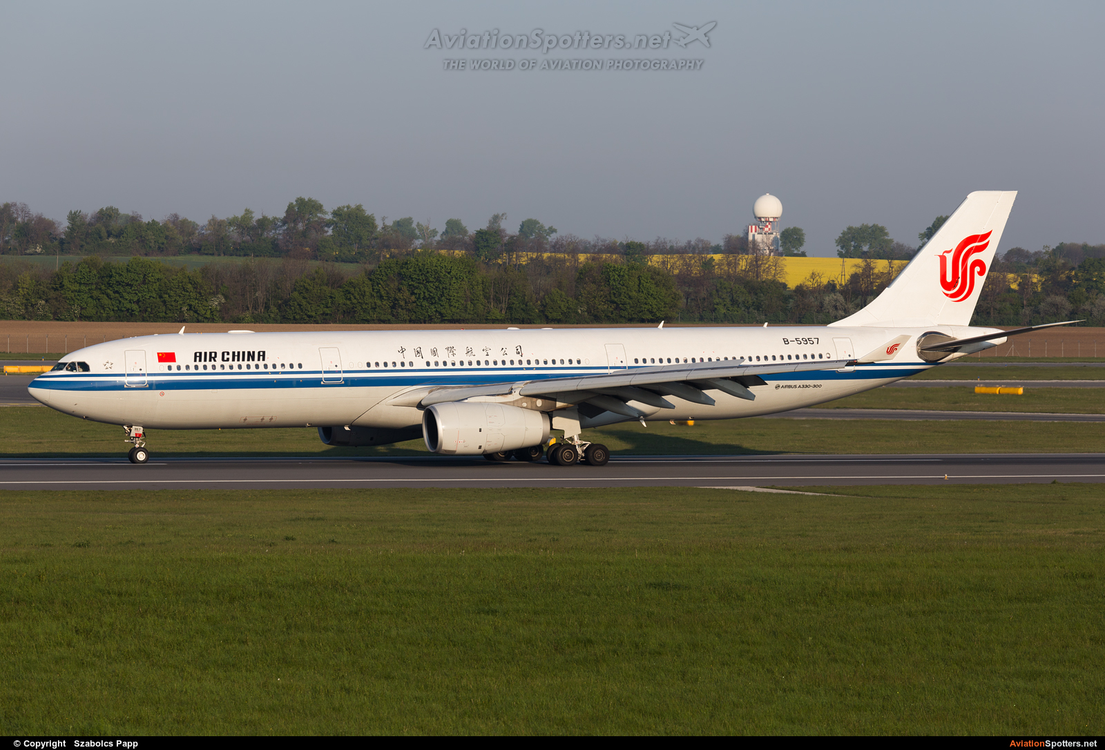 Air China  -  A330-343  (B-5957) By Szabolcs Papp (mr.szabi)