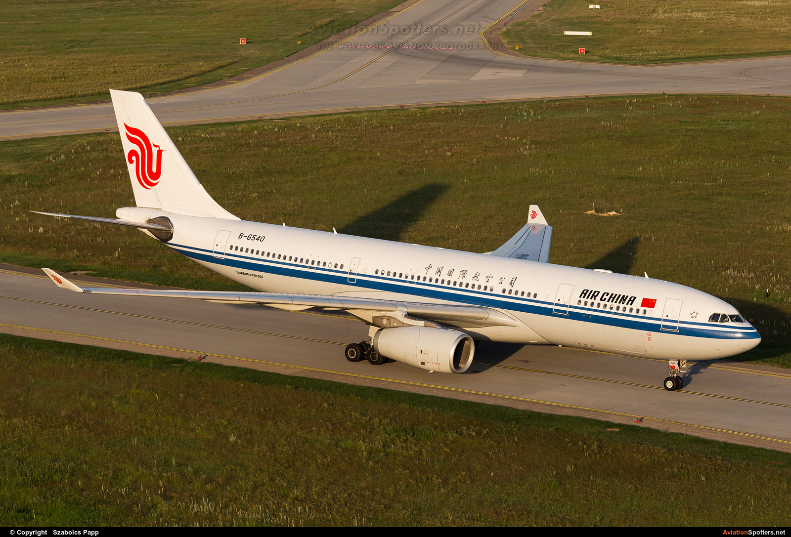 Air China  -  A330-200  (B-6540) By Szabolcs Papp (mr.szabi)