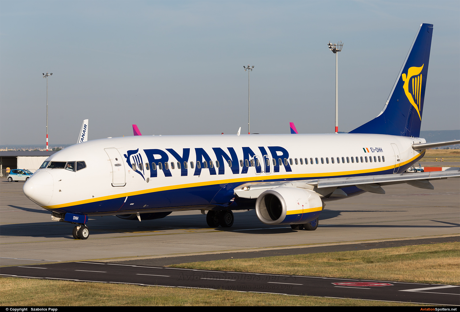 Ryanair  -  737-8AS  (EI-DHH) By Szabolcs Papp (mr.szabi)