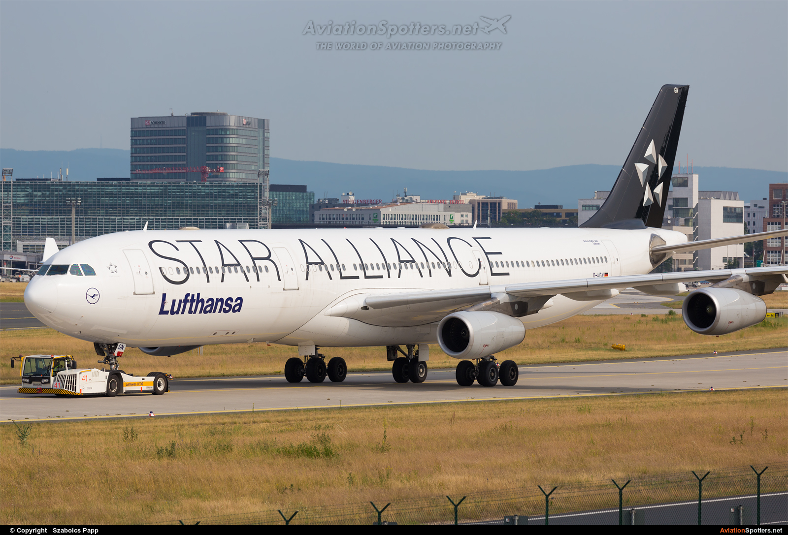 Lufthansa  -  A340-300  (D-AIGN) By Szabolcs Papp (mr.szabi)