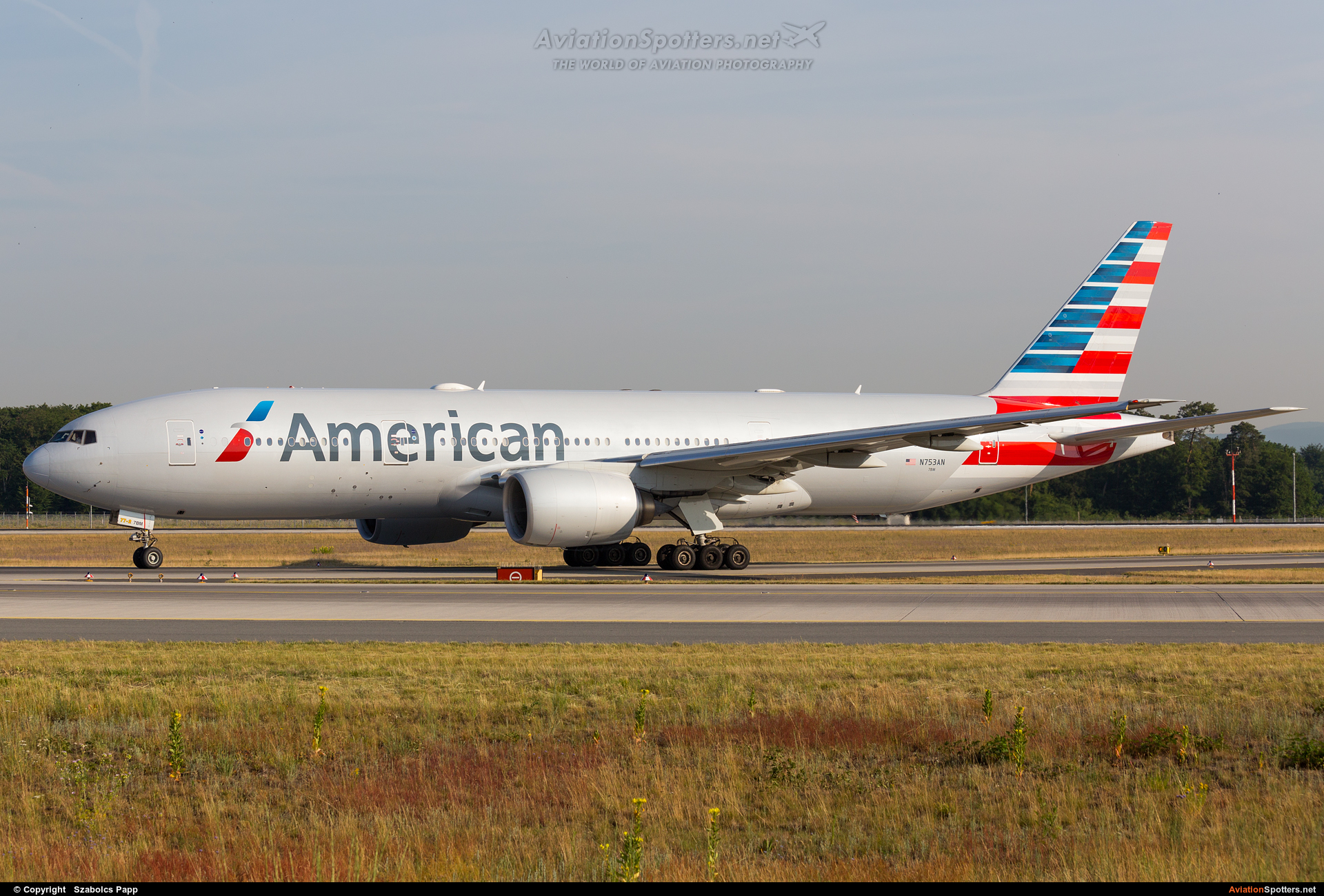 American Airlines  -  777-200  (N753AN) By Szabolcs Papp (mr.szabi)
