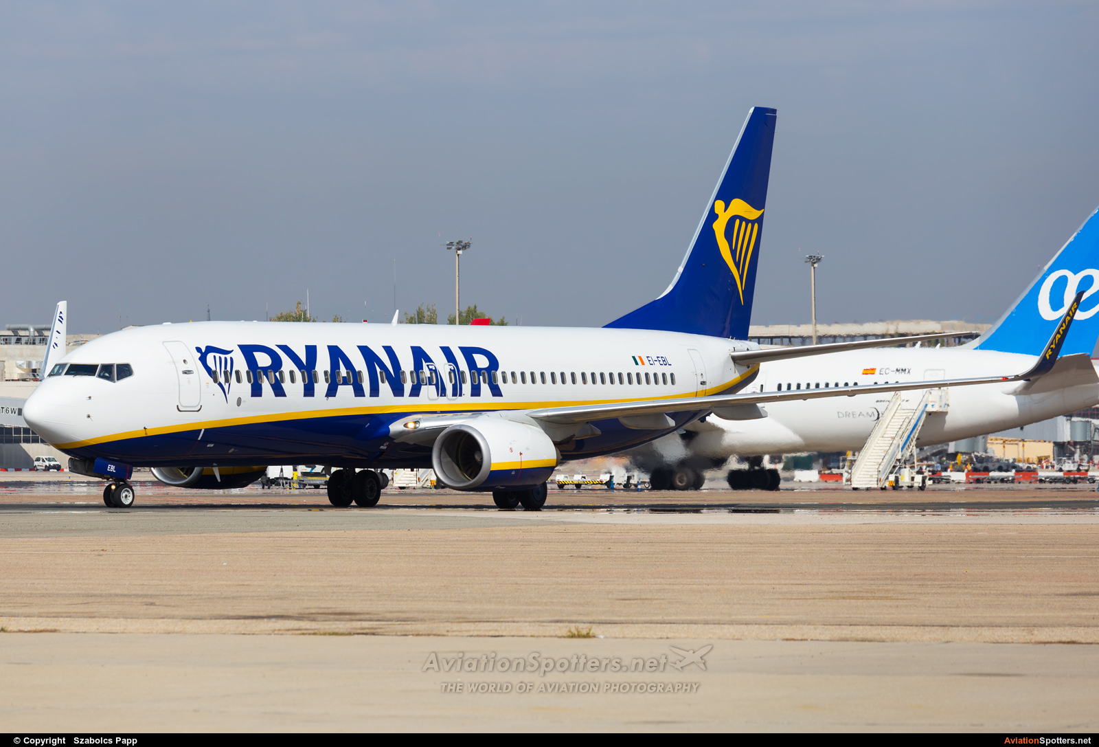 Ryanair  -  737-8AS  (EI-EBL) By Szabolcs Papp (mr.szabi)