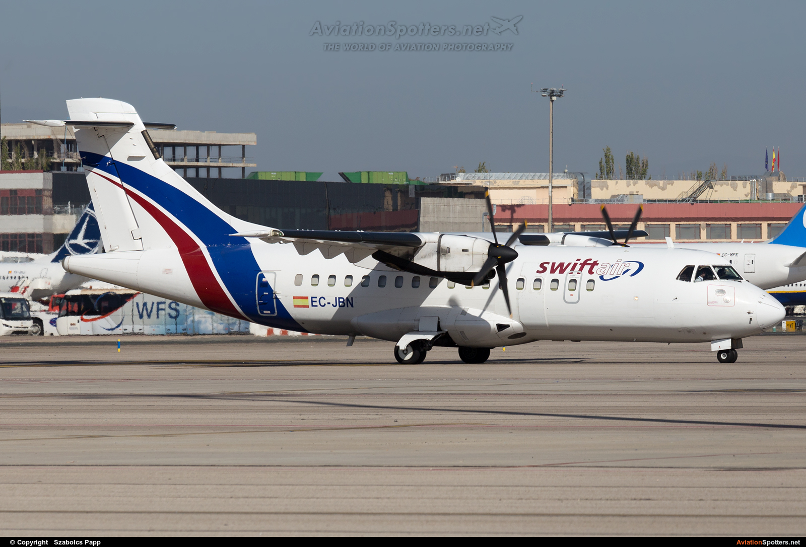 Swiftair  -  42  (EC-JBN) By Szabolcs Papp (mr.szabi)