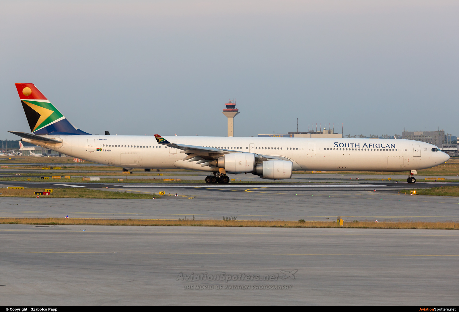 South African Airways  -  A340-600  (ZS-SNI) By Szabolcs Papp (mr.szabi)