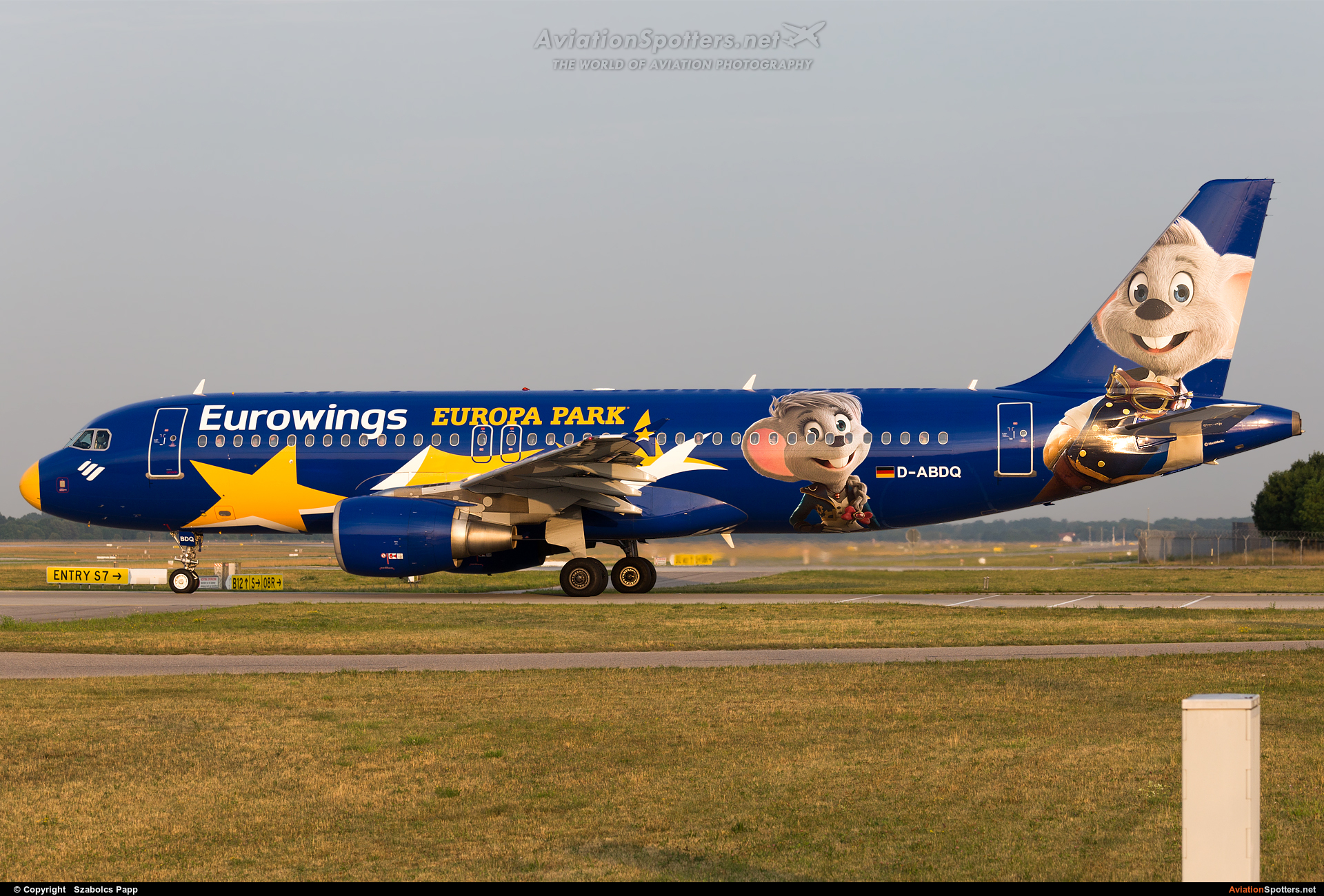 Eurowings  -  A320-214  (D-ABDQ) By Szabolcs Papp (mr.szabi)