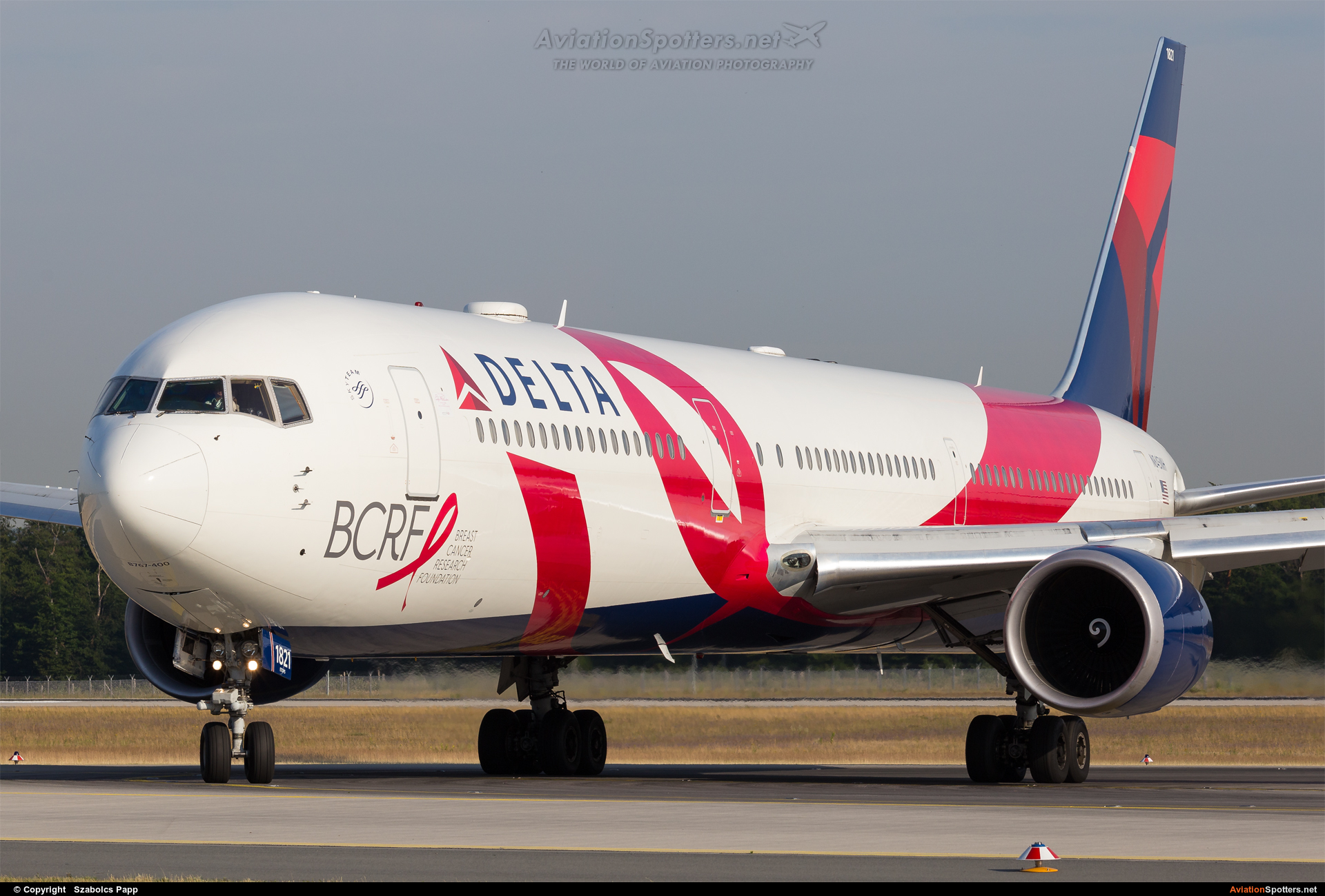Delta Air Lines  -  767-400ER  (N845MH) By Szabolcs Papp (mr.szabi)