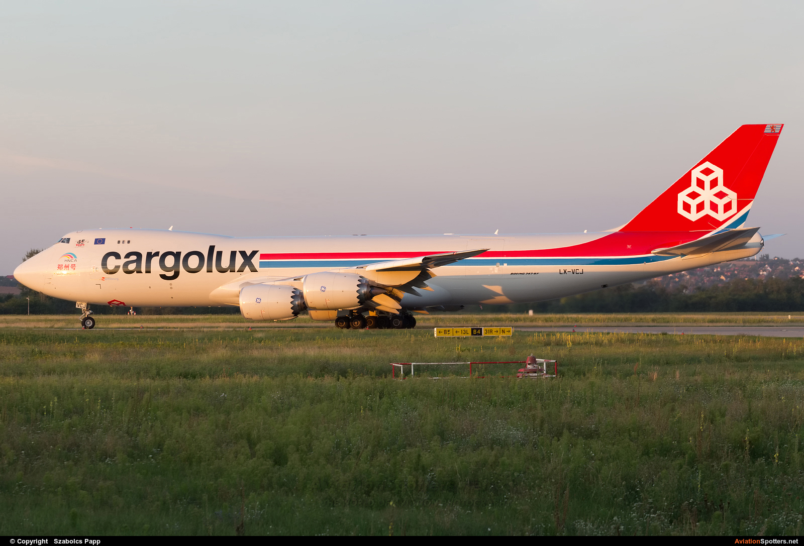 Cargolux  -  747-8R7F  (LX-VCJ) By Szabolcs Papp (mr.szabi)