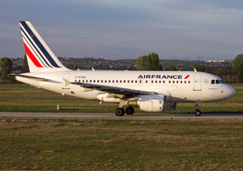 Airbus - A318 (F-GUGD) - Zoltan97
