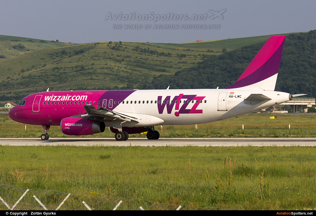 Wizz Air  -  A320  (HA-LWC) By Zoltán Gyurka (Zoltan97)