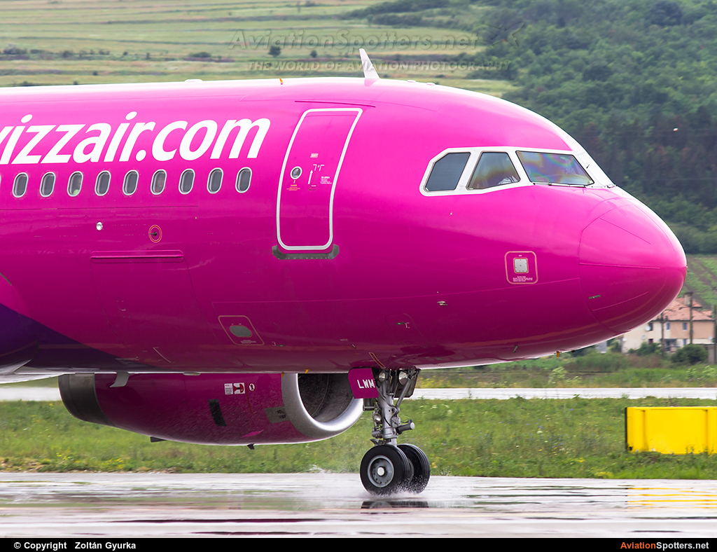 Wizz Air  -  A320-232  (HA-LWM) By Zoltán Gyurka (Zoltan97)