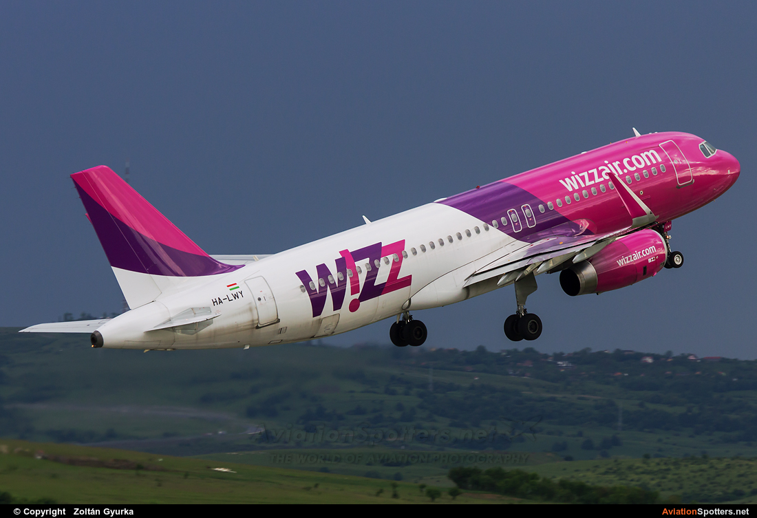 Wizz Air  -  A320  (HA-LWY) By Zoltán Gyurka (Zoltan97)