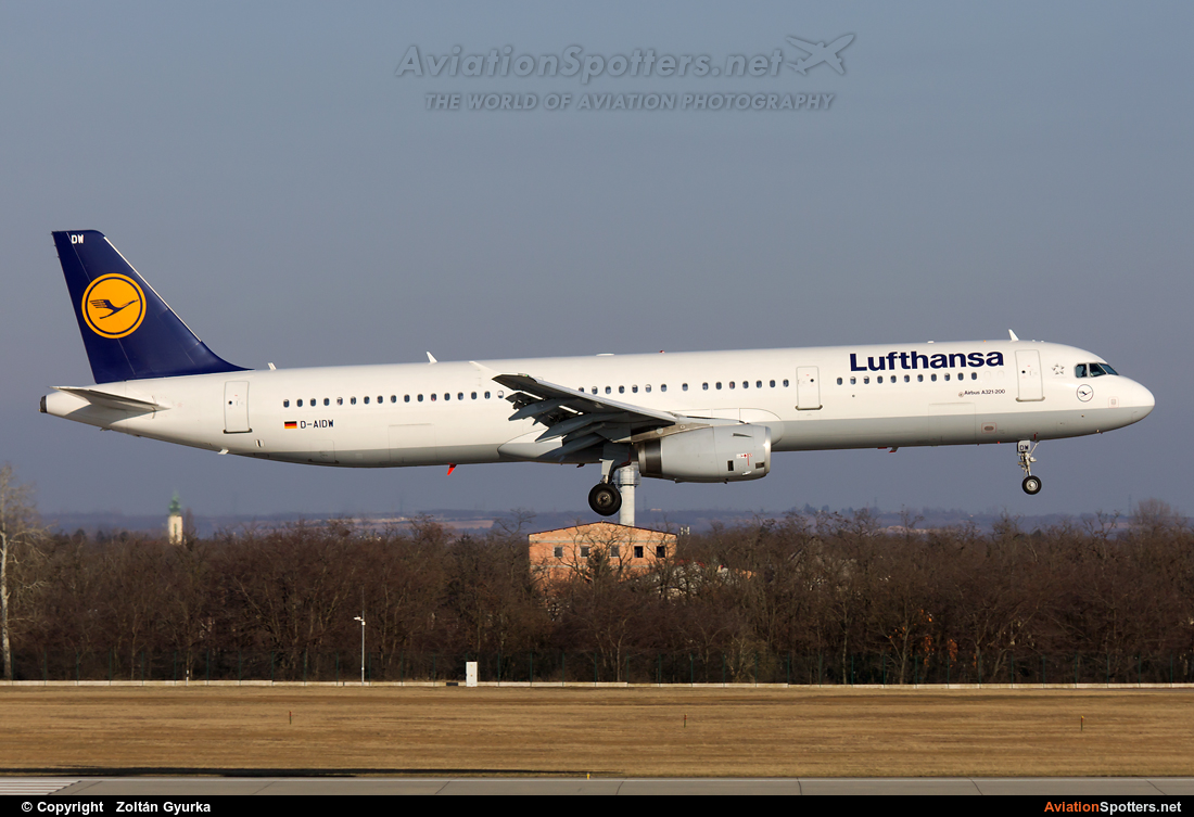 Lufthansa  -  A321-231  (D-AIDW) By Zoltán Gyurka (Zoltan97)