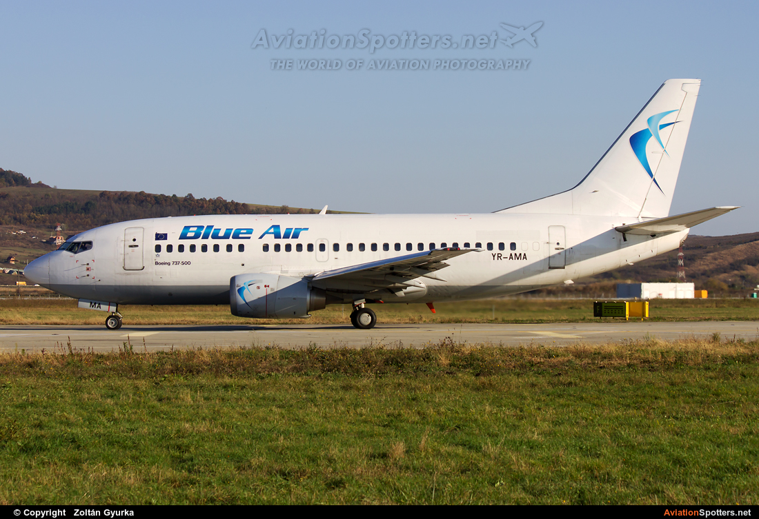 Blue Air  -  737-500  (YR-AMB) By Zoltán Gyurka (Zoltan97)