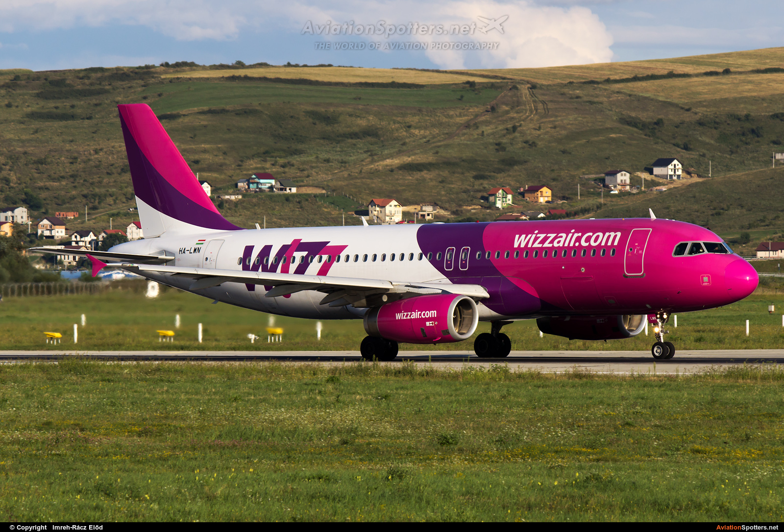 Wizz Air  -  A320  (HA-LWN) By Imreh-Rácz Előd (stratoking)