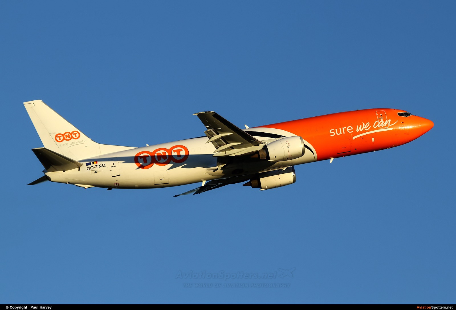 TNT  -  737-400F  (OO-TNQ) By Paul Harvey (Paultojo)