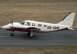 Piper - PA-34 Seneca (S5-DHF) - sas1965