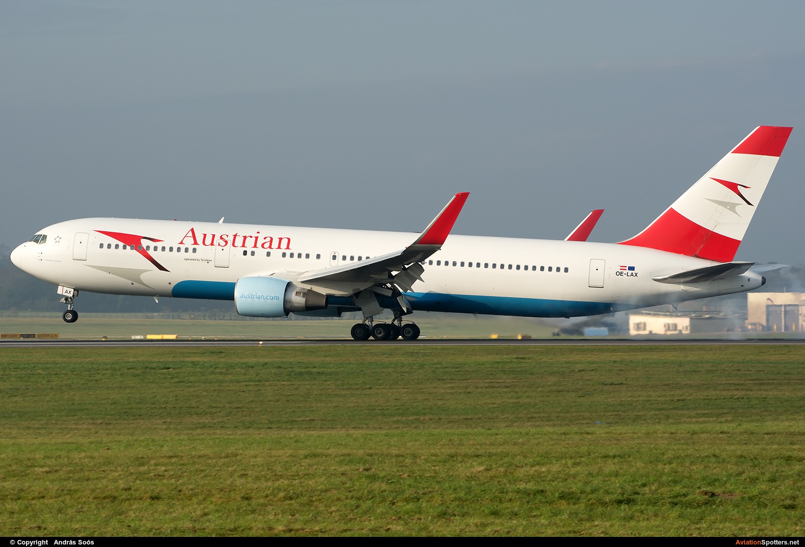 Austrian Airlines  -  767-300ER  (OE-LAX) By András Soós (sas1965)