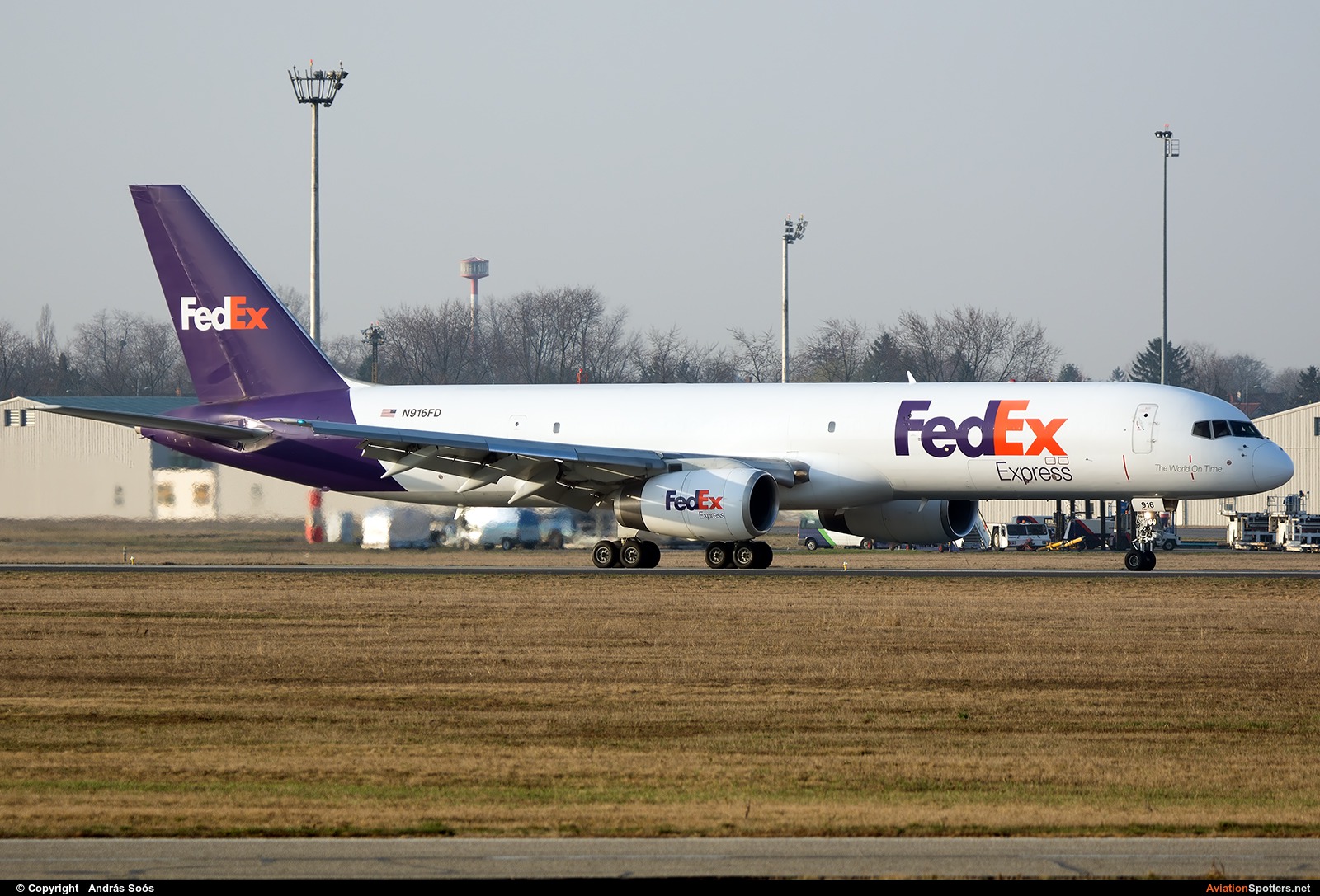 FedEx Federal Express  -  757-200F  (N916FD) By András Soós (sas1965)
