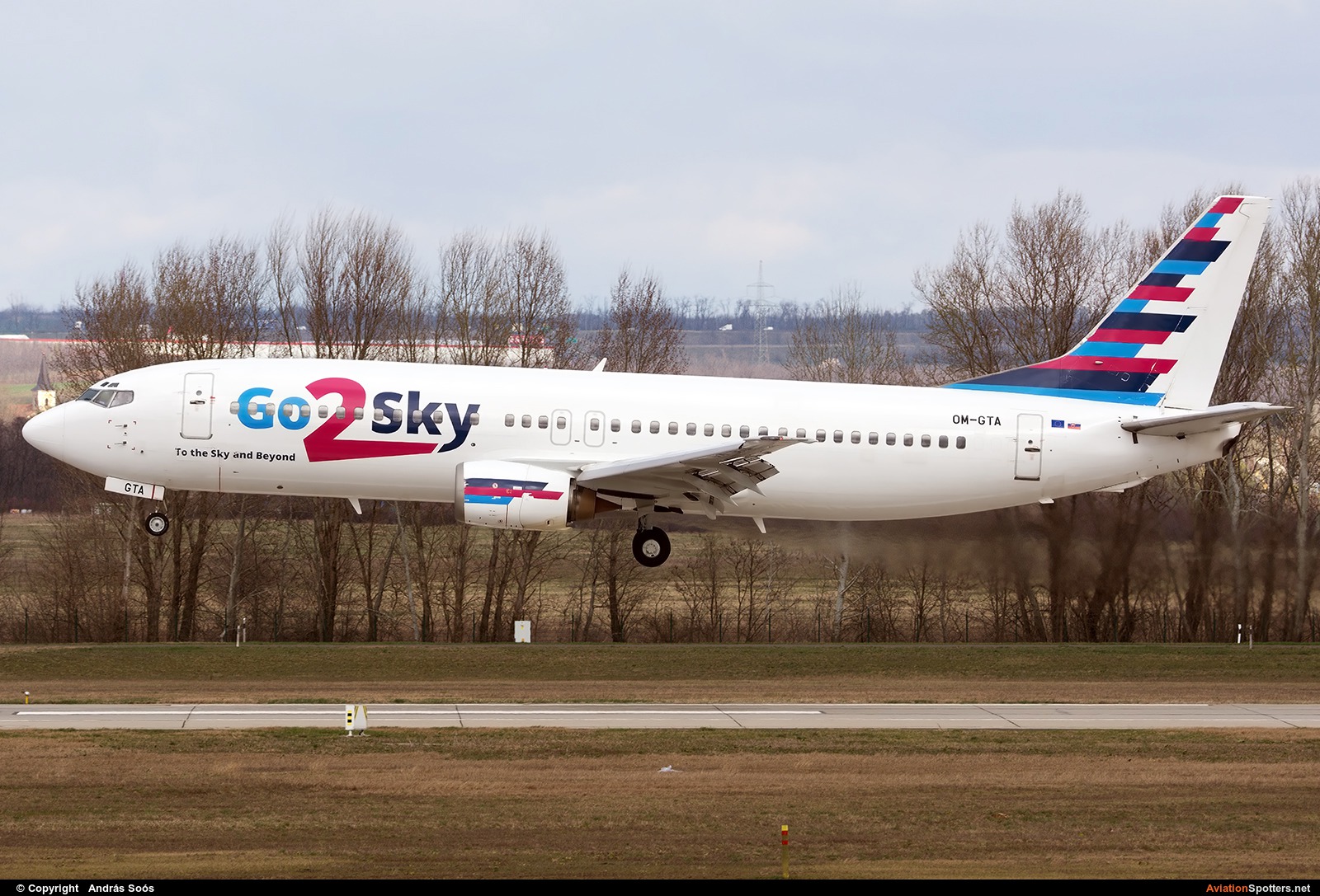 Go2Sky  -  737-400  (OM-GTA) By András Soós (sas1965)