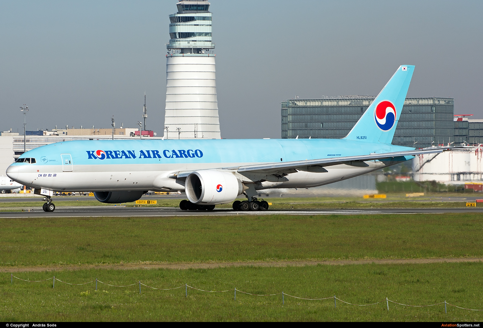 Korean Air Cargo  -  777-FB5  (HL8251) By András Soós (sas1965)