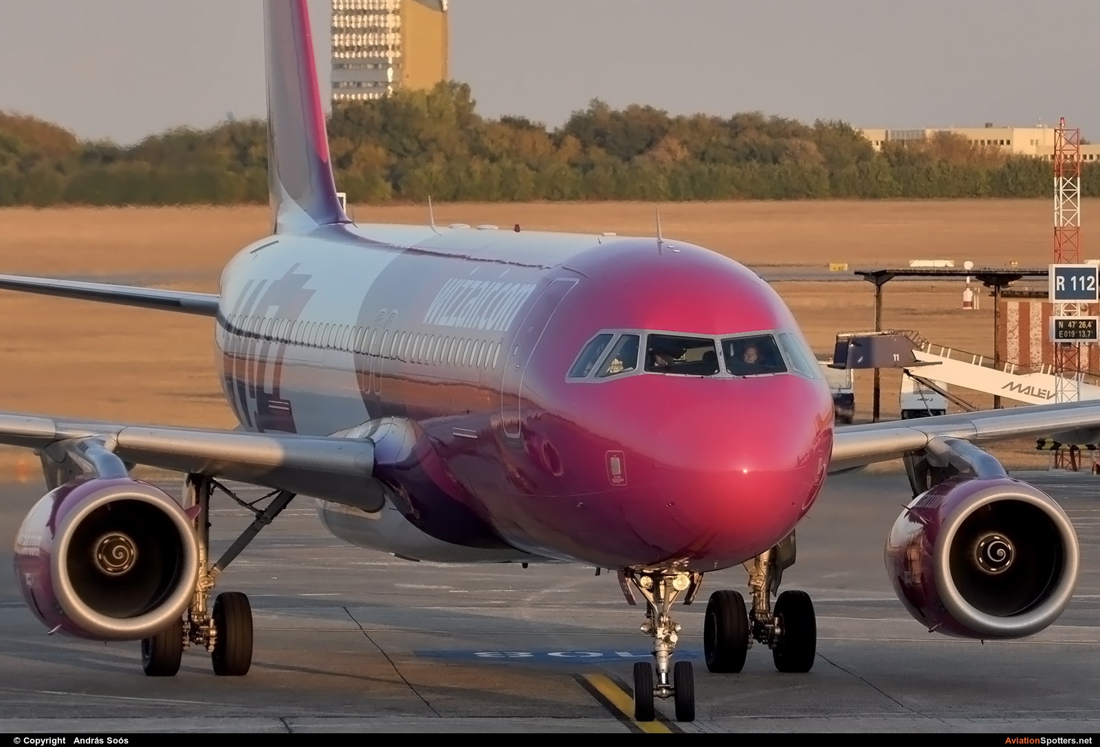 Wizz Air  -  A320  (HA-LPB) By András Soós (sas1965)