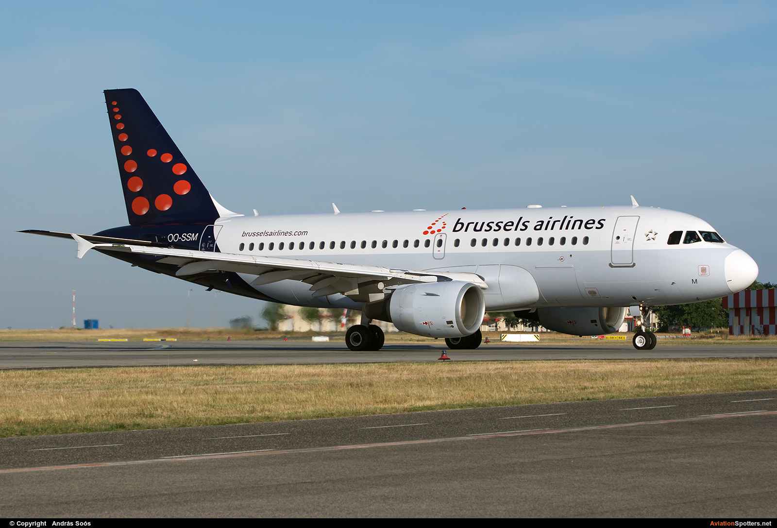 Brussels Airlines  -  A319  (OO-SSM) By András Soós (sas1965)