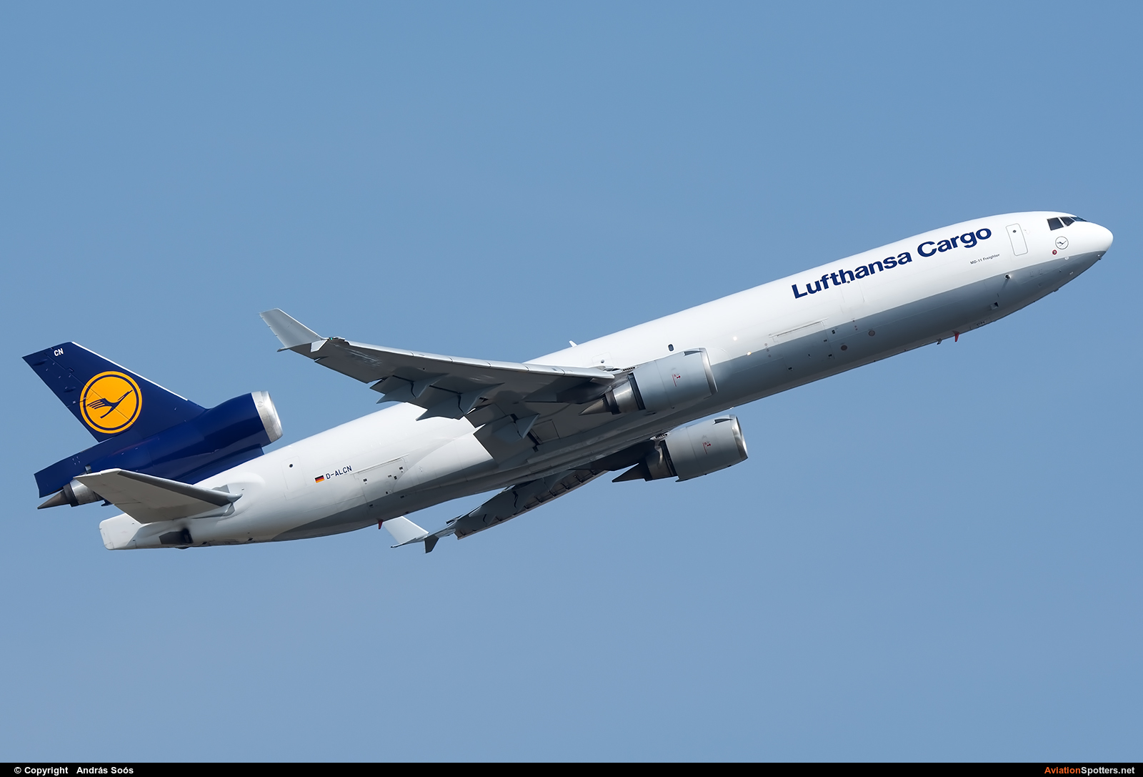 Lufthansa Cargo  -  MD-11F  (D-ALCN) By András Soós (sas1965)