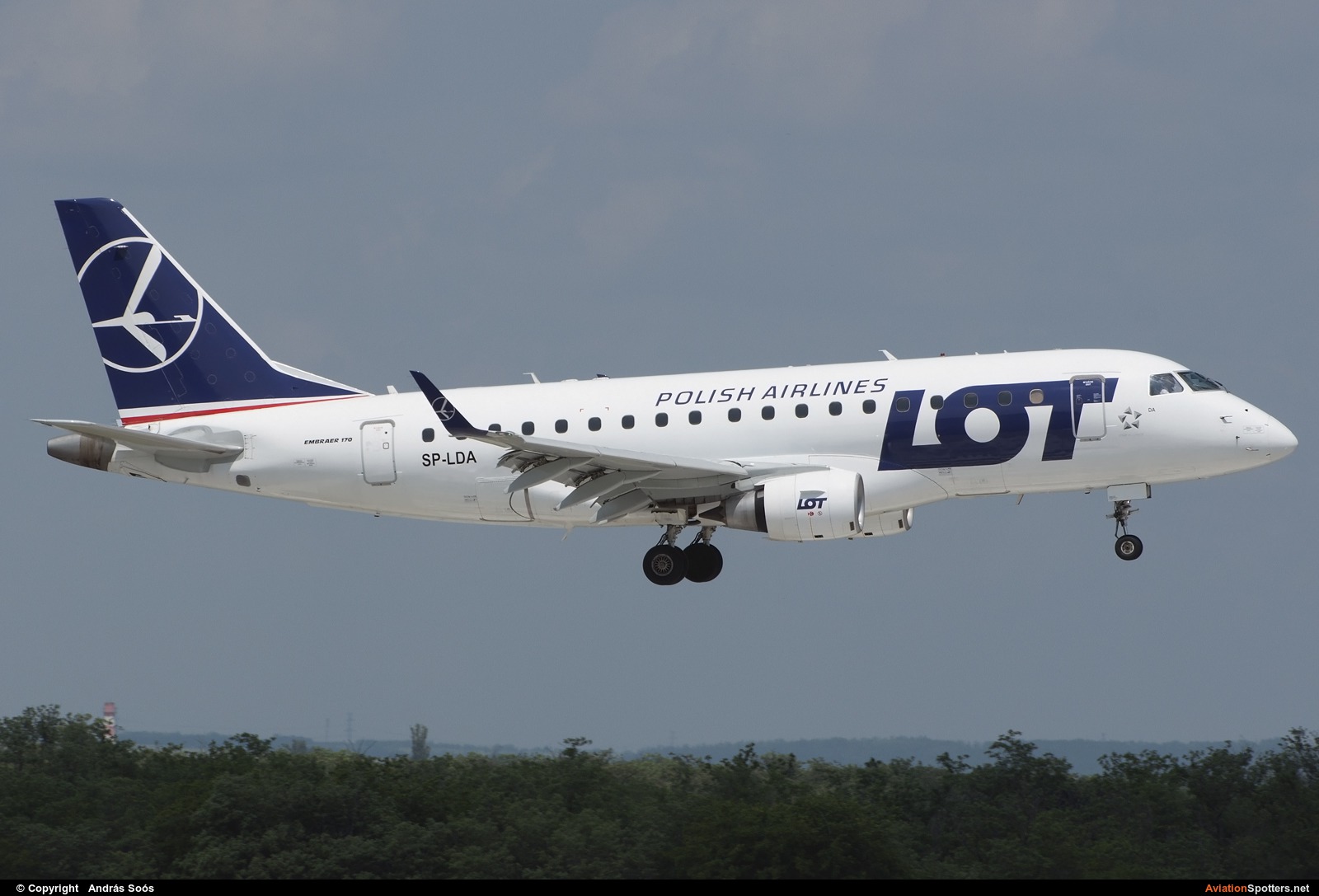 LOT - Polish Airlines  -  170  (SP-LDA) By András Soós (sas1965)
