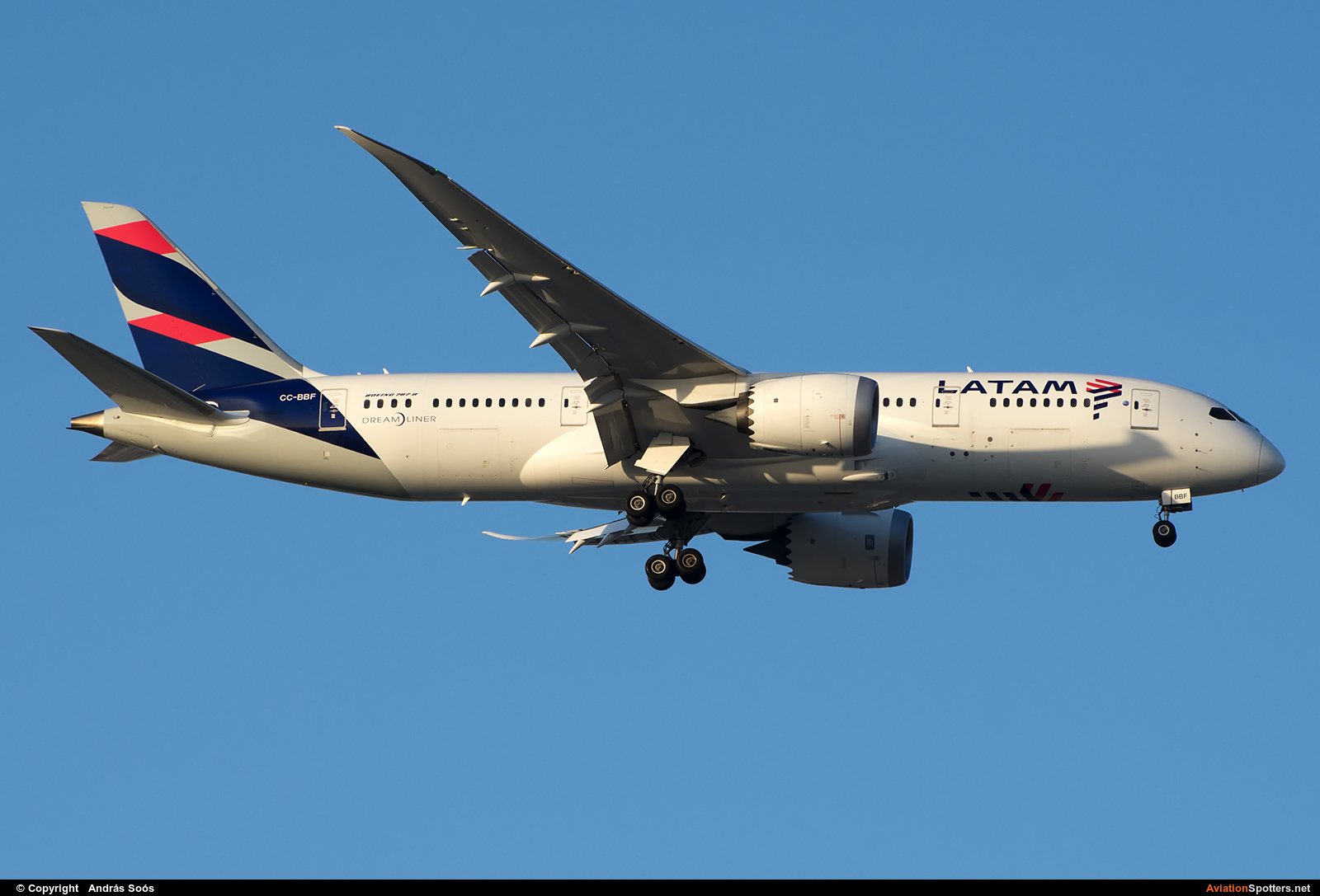 LATAM Airlines Chile  -  787-8 Dreamliner  (CC-BBF) By András Soós (sas1965)