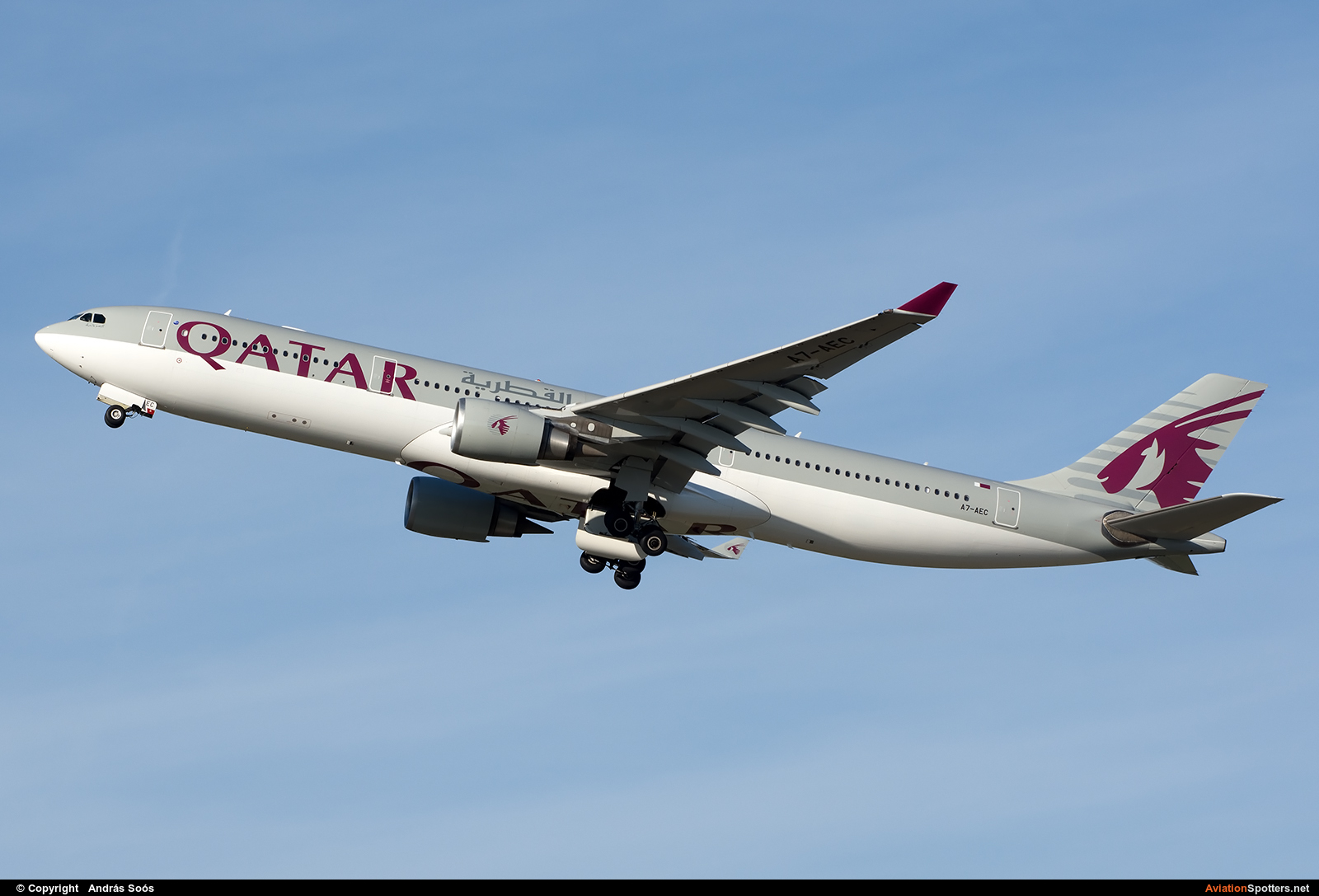Qatar Airways  -  A330-300  (A7-AEC) By András Soós (sas1965)