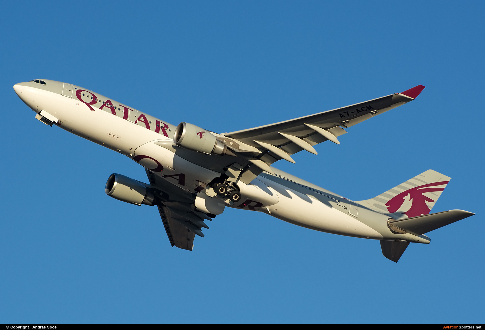 Qatar Airways  -  A330-200  (A7-ACM) By András Soós (sas1965)