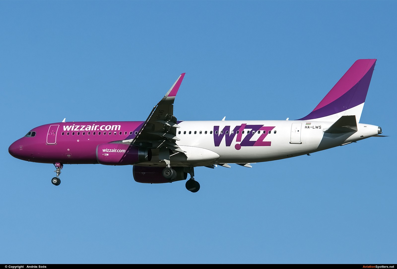 Wizz Air  -  A320  (HA-LWS) By András Soós (sas1965)