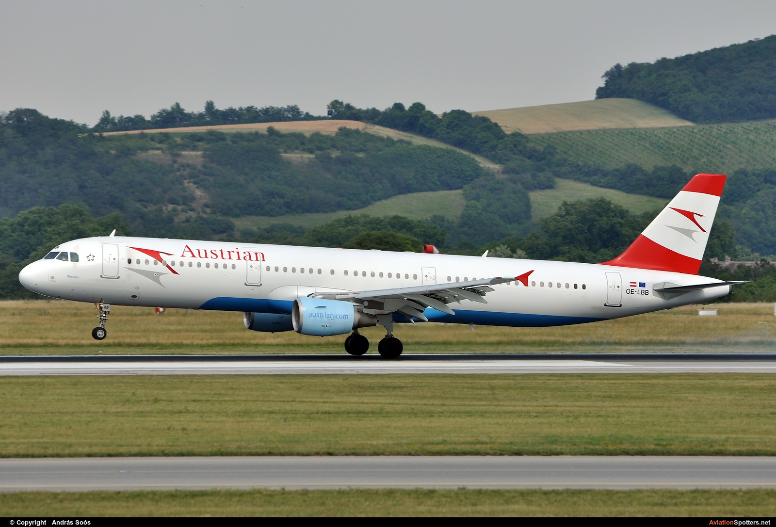 Austrian Airlines  -  A321  (OE-LBB) By András Soós (sas1965)