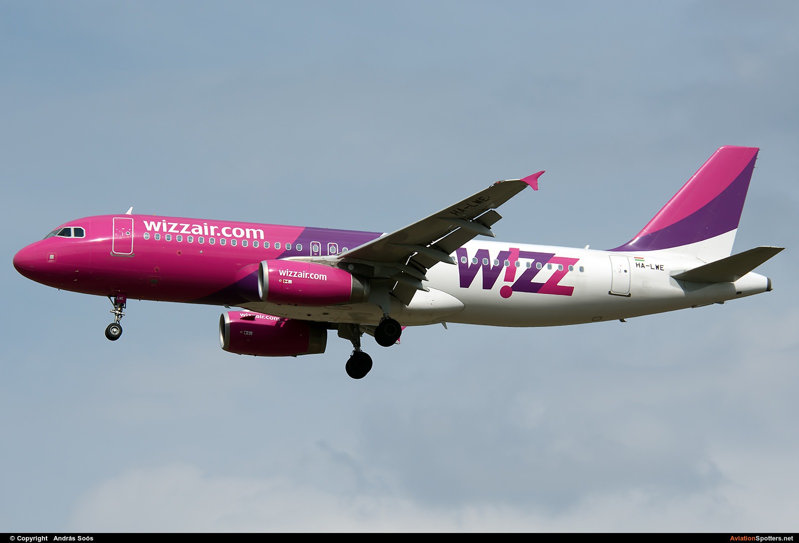 Wizz Air  -  A320  (HA-LWE) By András Soós (sas1965)