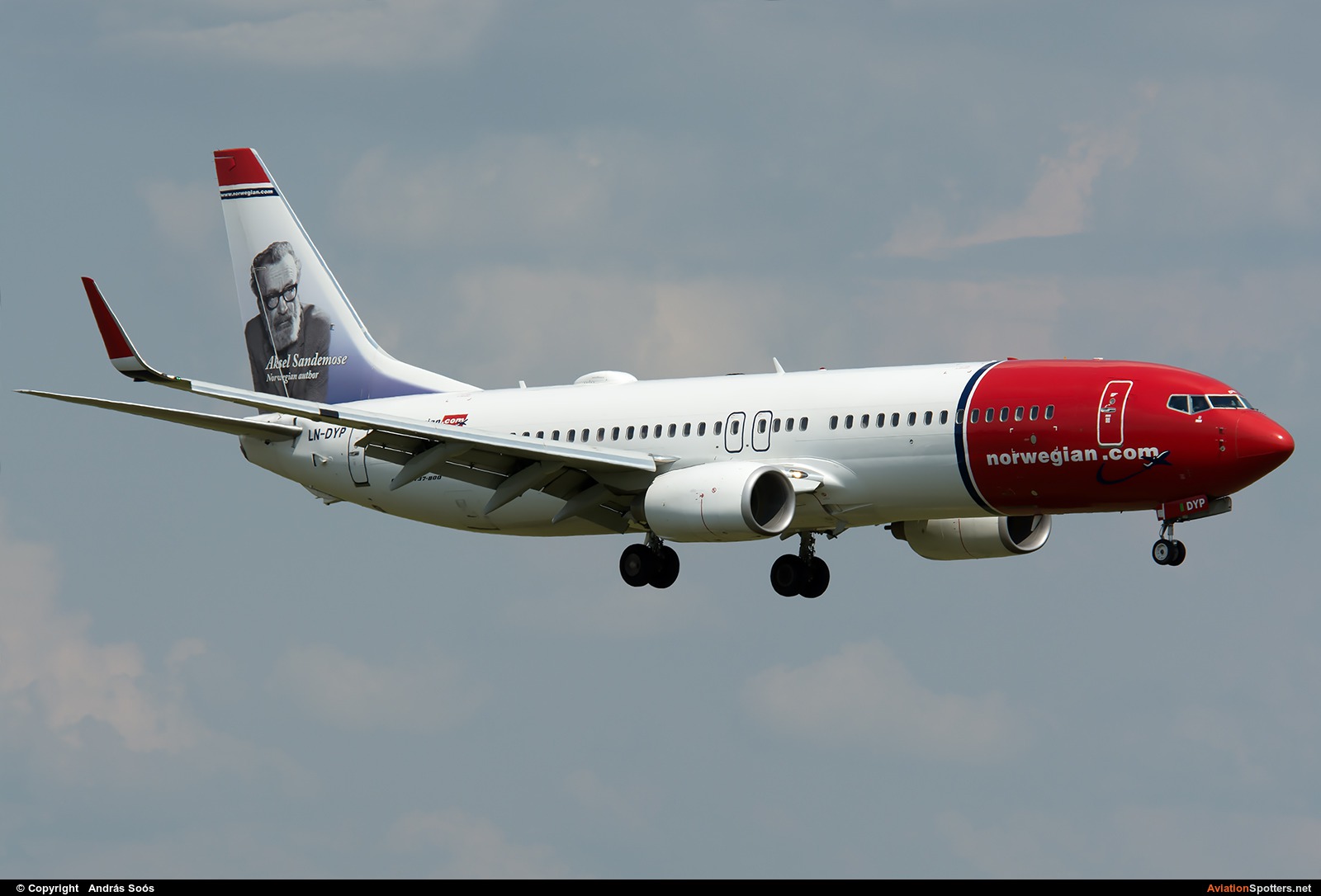 Norwegian Air Shuttle  -  737-800  (LN-DYP) By András Soós (sas1965)