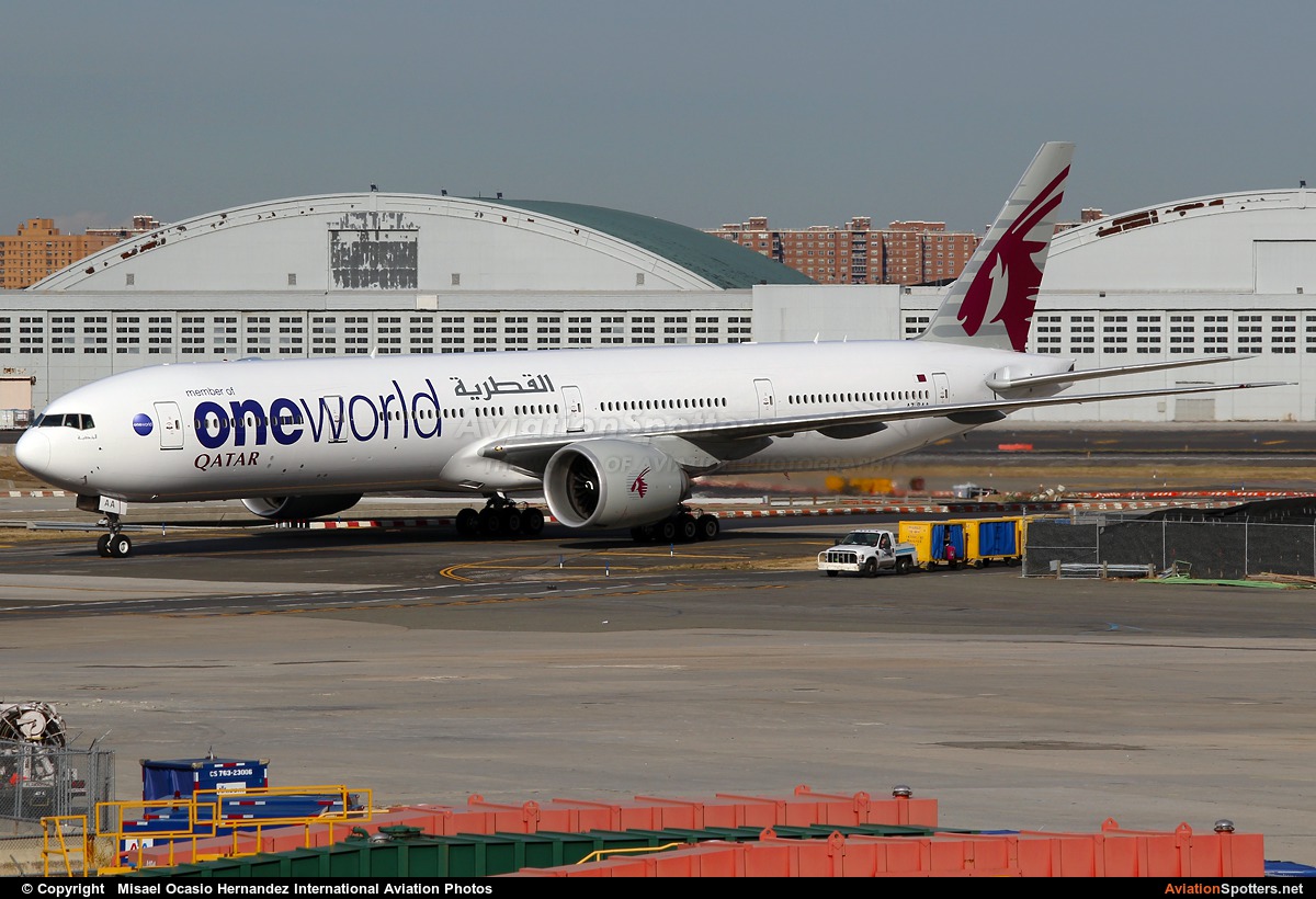 Qatar Airways  -  777-300ER  (A7-BAA) By Misael Ocasio Hernandez International Aviation Photos (misael787)