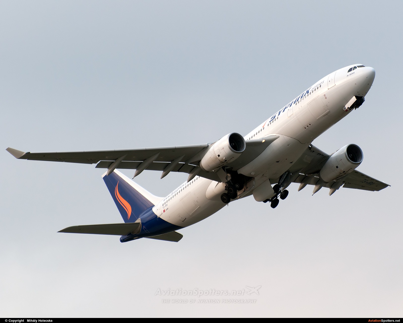 Syphax Airlines  -  A330-243  (TS-IRA) By Mihály Holecska (Misixx)
