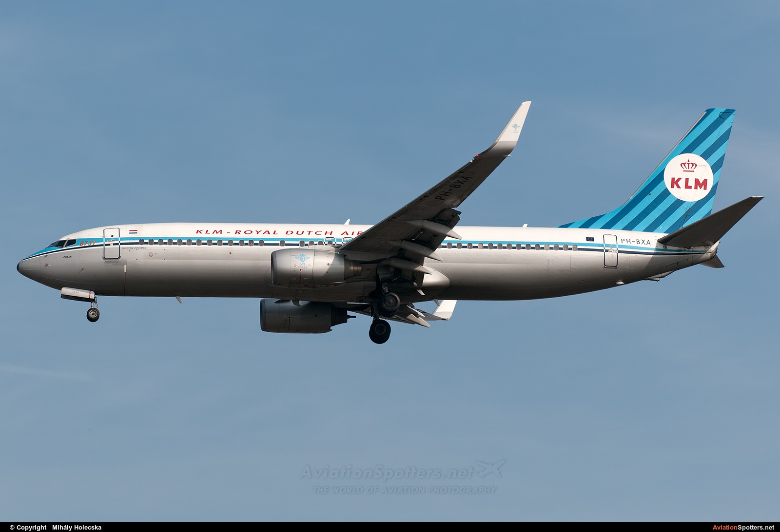 KLM  -  737-800  (PH-BXA) By Mihály Holecska (Misixx)