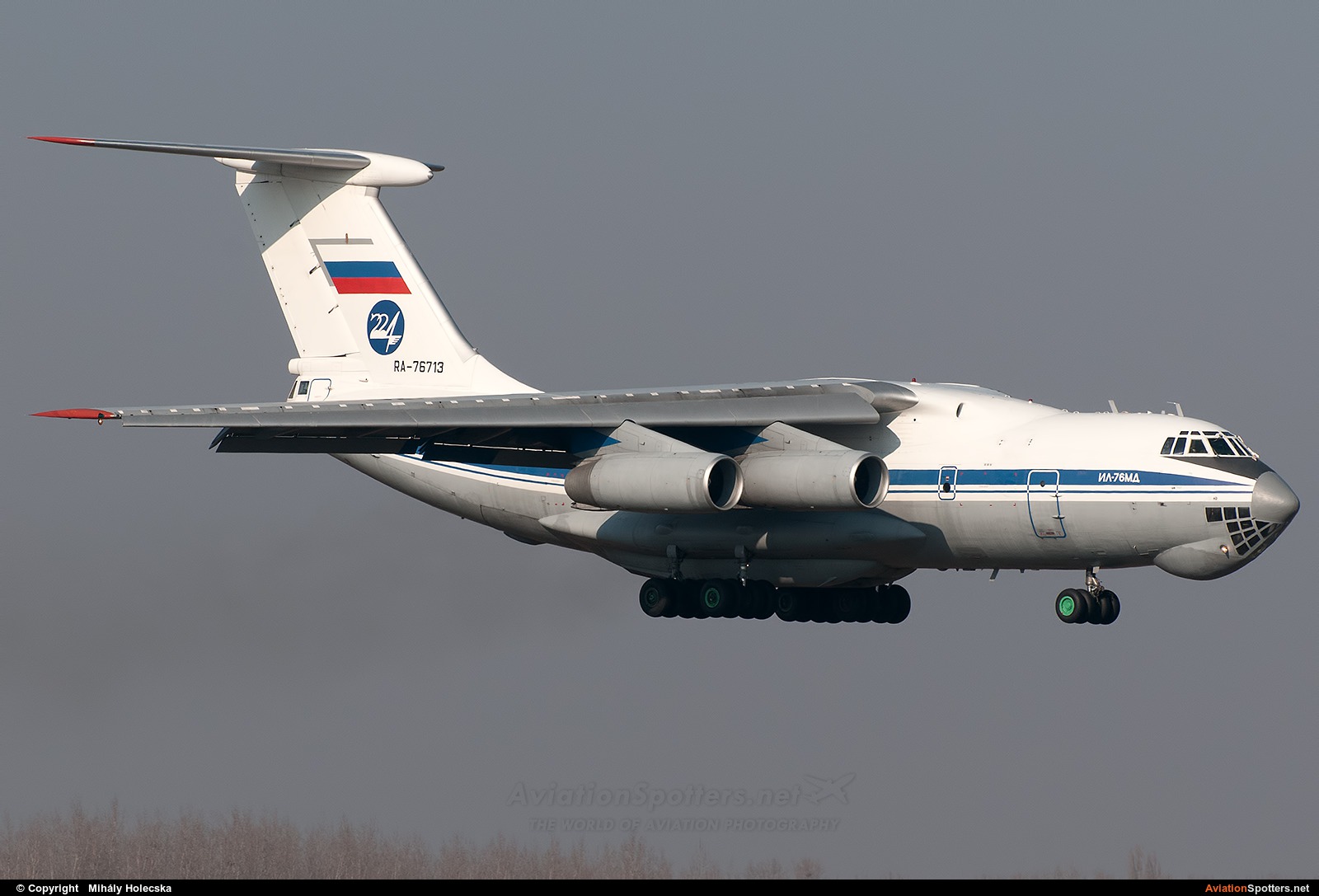 Russia - Air Force  -  Il-76 (all models)  (RA-76713) By Mihály Holecska (Misixx)