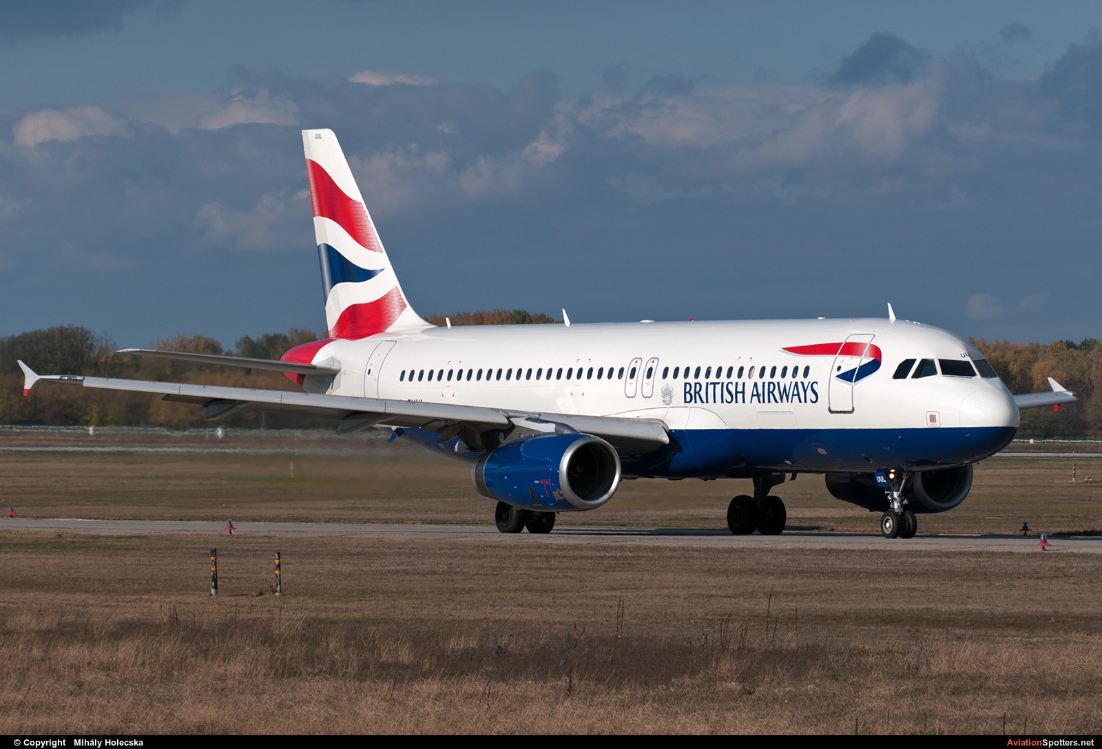 British Airways  -  A320-232  (G-EUUL) By Mihály Holecska (Misixx)