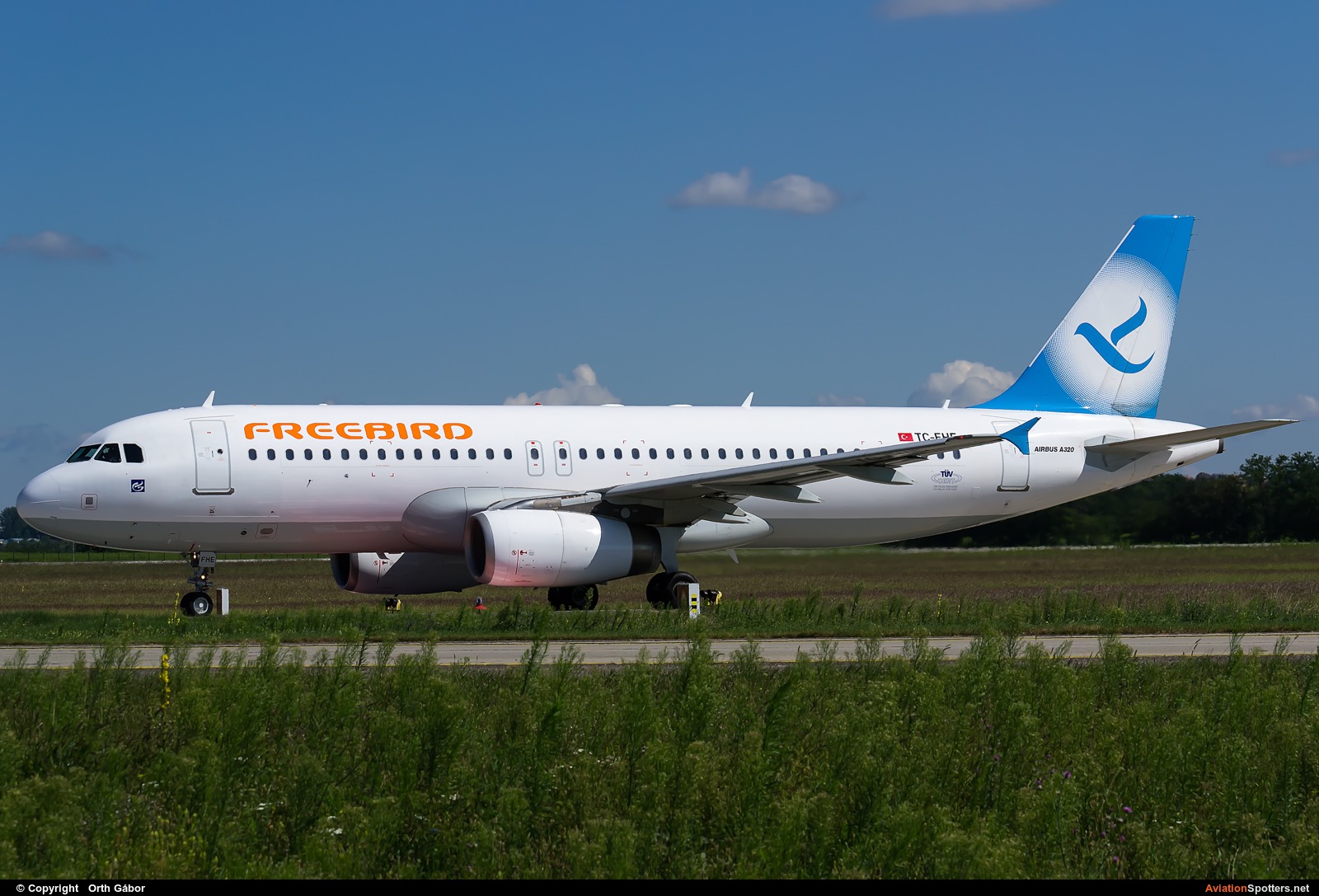 FreeBird Airlines  -  A320-232  (TC-FHE) By Orth Gábor (Roodkop)