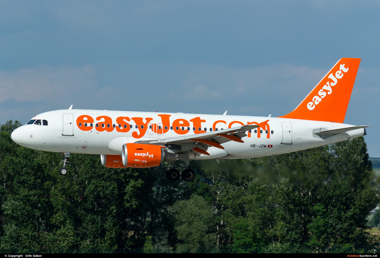 easyJet  -  A319-111  (HB-JZM) By Orth Gábor (Roodkop)