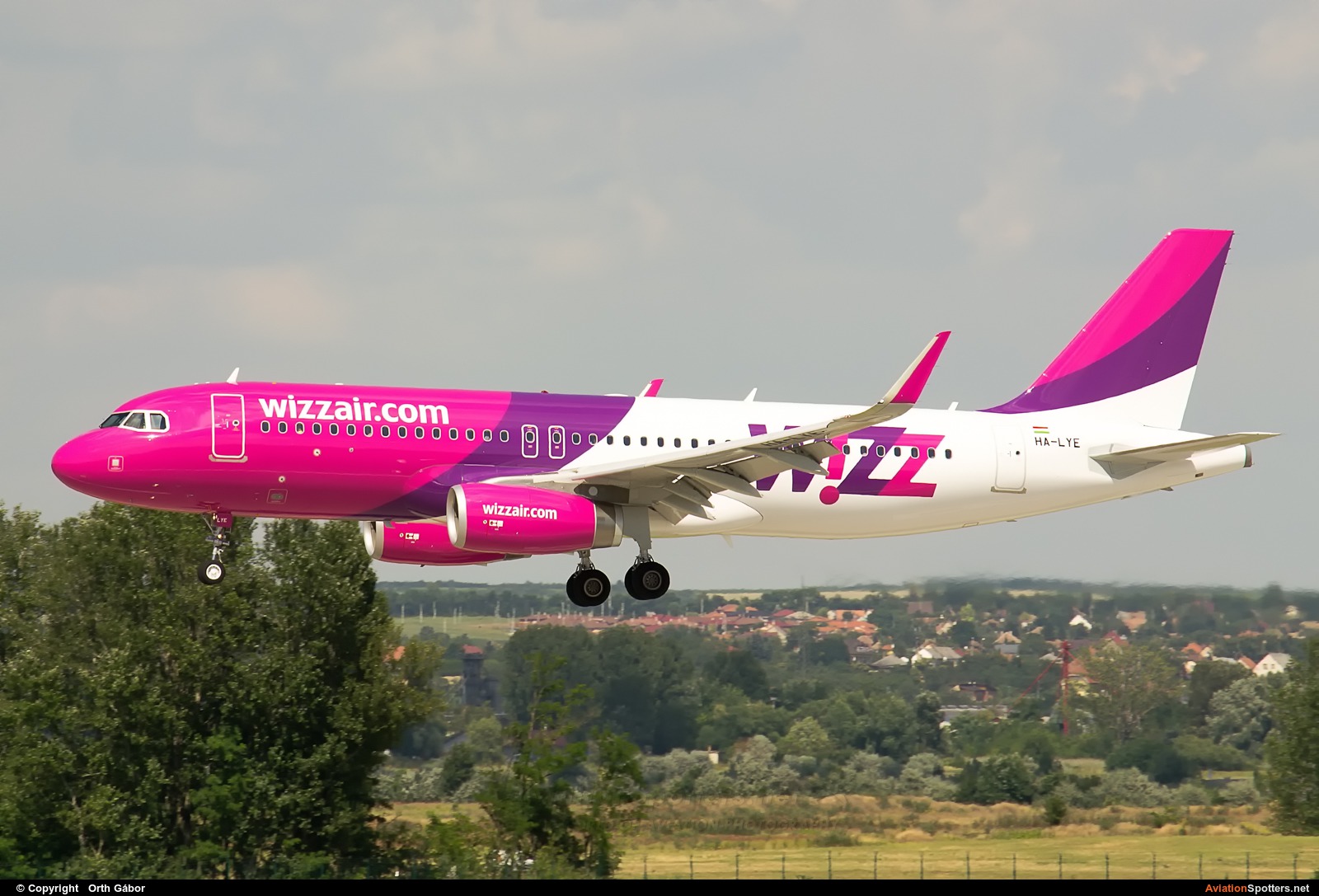 Wizz Air  -  A320-232  (HA-LYE) By Orth Gábor (Roodkop)