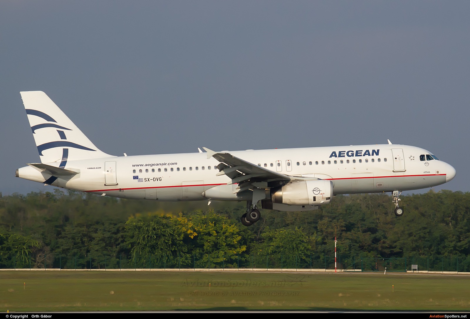 Aegean Airlines  -  A320-232  (SX-DVG) By Orth Gábor (Roodkop)