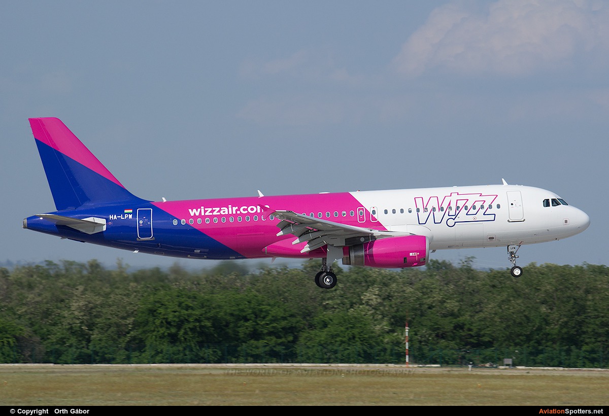 Wizz Air  -  A320  (HA-LPW) By Orth Gábor (Roodkop)